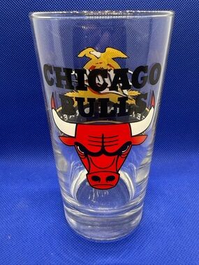 Vintage Miller Genuine Draft Chicago Bulls Beer Pint Glass